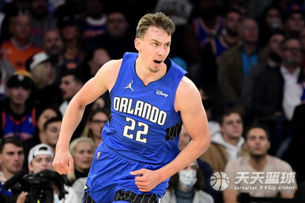 首次闯入决 首次闯入决