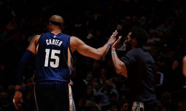 也在比赛中 也在比赛中