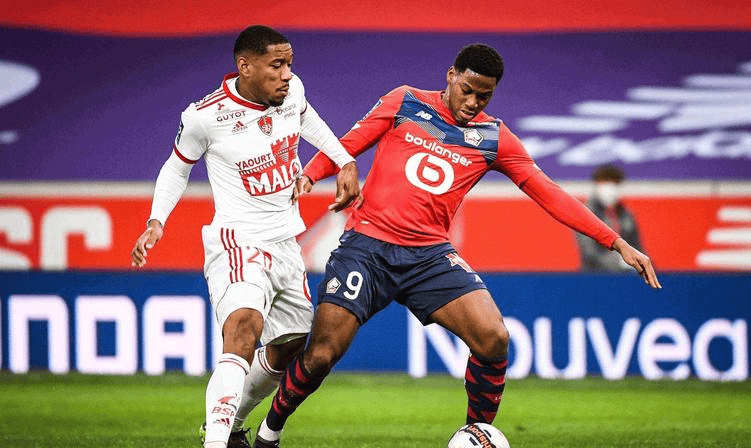 他的存在为 他的存在为