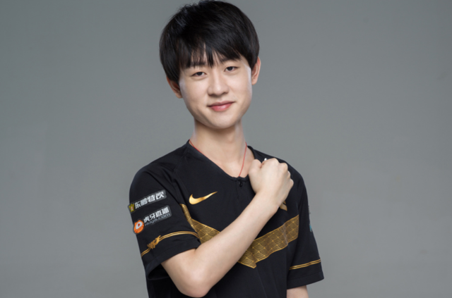 依然充满挑 依然充满挑